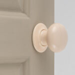 porcelain door knobs (pair) cream