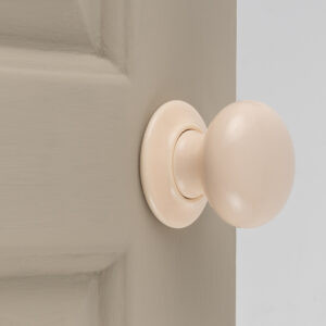 porcelain door knobs (pair) cream