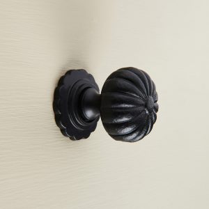 flower cabinet knob black