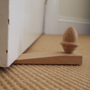 Traditional Acorn Door Wedge