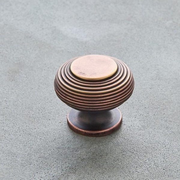 Beehive Cabinet Knob - Bronze - Image 2