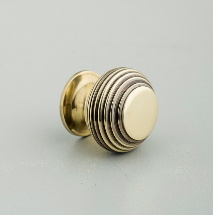 Beehive Small Cabinet Knob in Brass