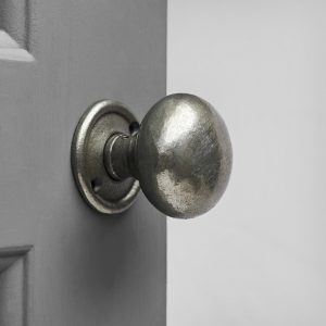 Cottage Bun Door Knobs (Pair) - Antique Iron