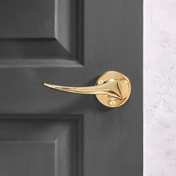 Codsall Lever Handles Round Rose (Pair) - Brass