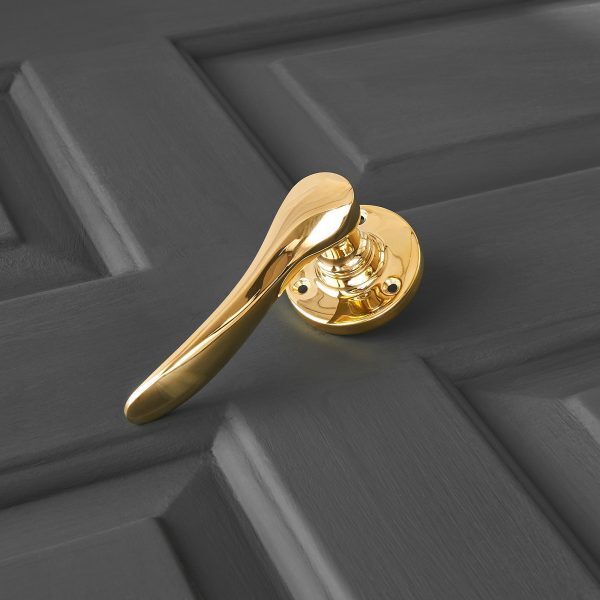 Codsall Lever Handles Round Rose (Pair) - Brass - Image 3