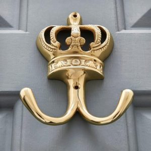 Crown Hook - Polished Brass