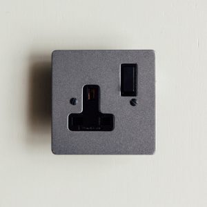 13 Amp Switched Socket - Patine save 40%