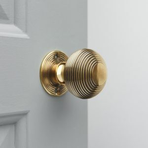 Beehive Mortice/Rim Door Knobs (Pair) - Aged Brass