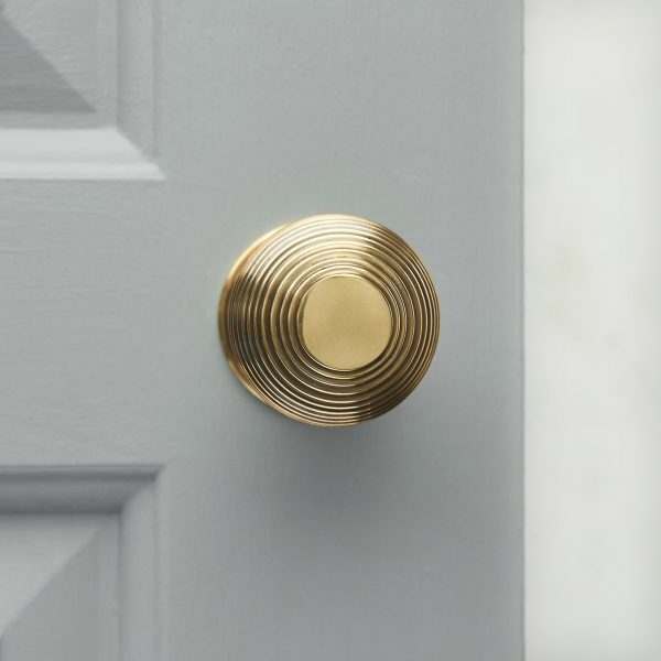 Beehive Mortice/Rim Door Knobs (Pair) - Aged Brass - Image 3