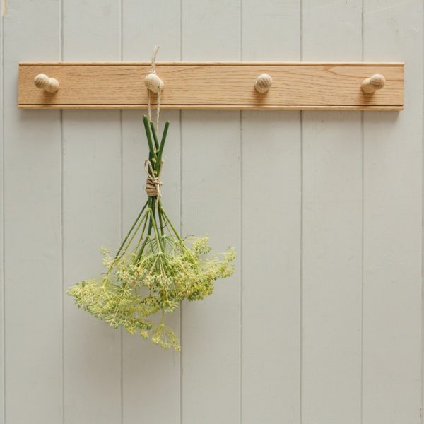 Oak Peg Rail - 4 Peg save 10%
