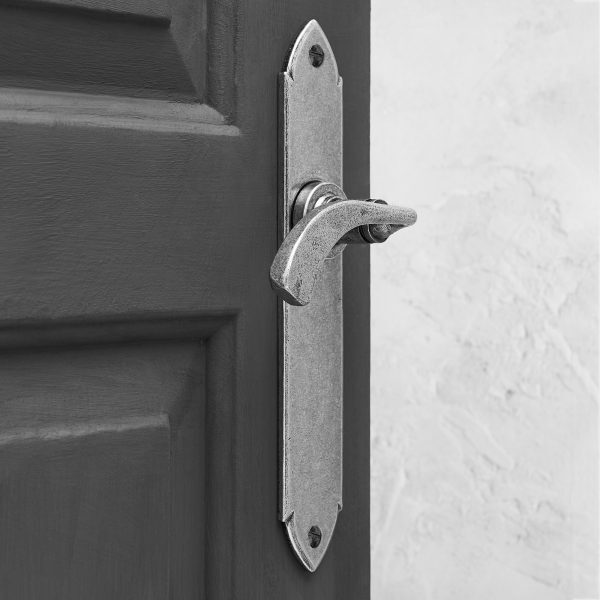Gothic Curved Lever Handles (Pair) - Pewter - Image 3