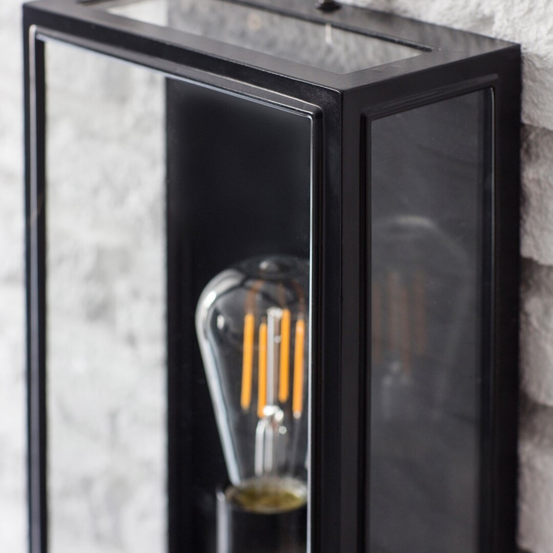 outdoor-tall-lantern-carbon1_1