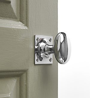 Oval Door Knob On Square Back Plate (Pair) - Polished Chrome