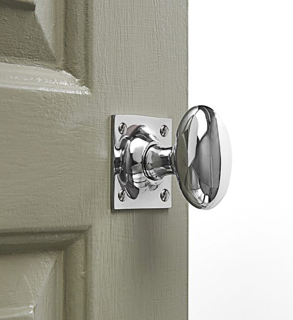 Oval Door Knob On Square Back Plate (Pair) - Polished Chrome