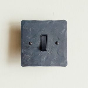 1 Gang 2 Way Rocker Switch - Black Waxed