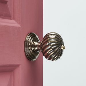 Edwardian Swirl Door Knobs (Pair) - Aged Brass