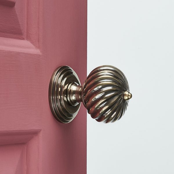Edwardian Swirl Door Knobs (Pair) - Aged Brass