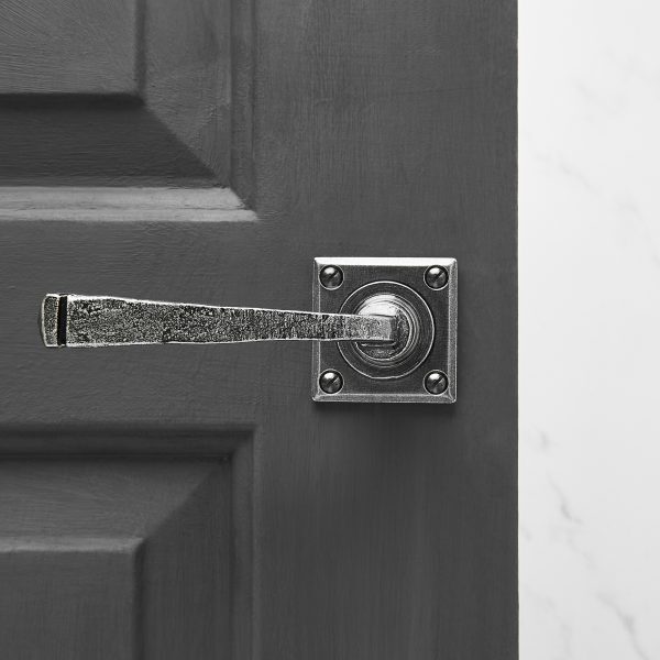Avon Lever Handles on Square Backplate (Pair) - Pewter - Image 2