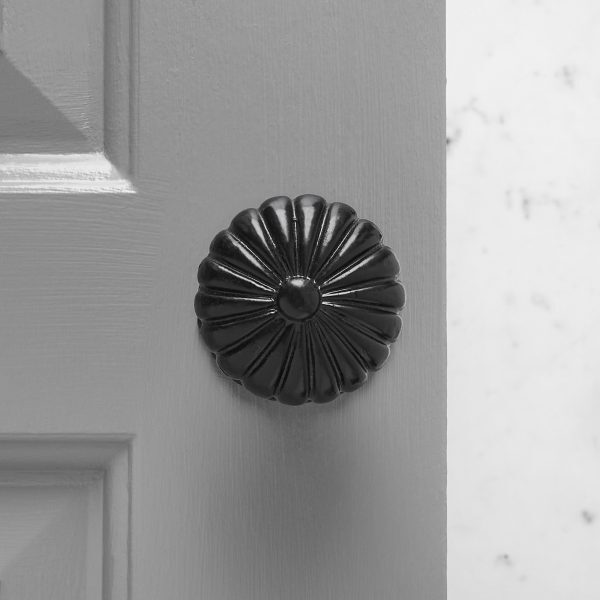 Flower Door Knobs (Pair) - Black - Image 2