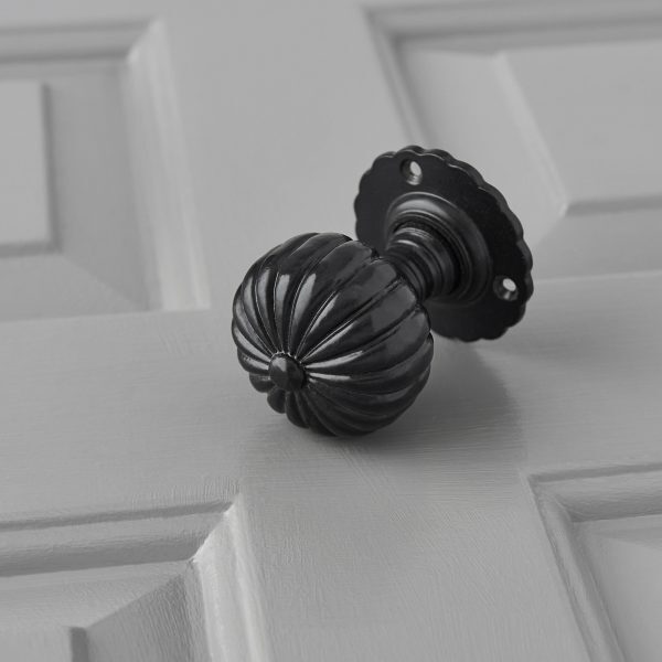 Flower Door Knobs (Pair) - Black - Image 3