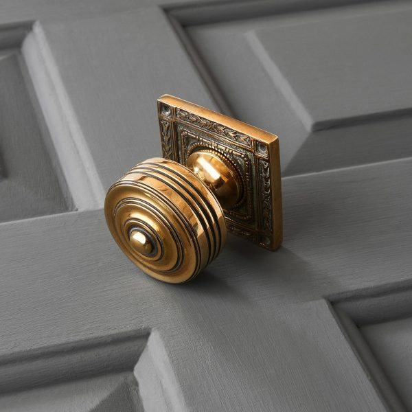Georgian Decorated Rose Door Knobs (Pair) - Brass - Image 2