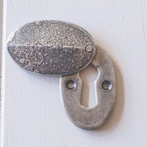 Oval Covered Escutcheon - Pewter