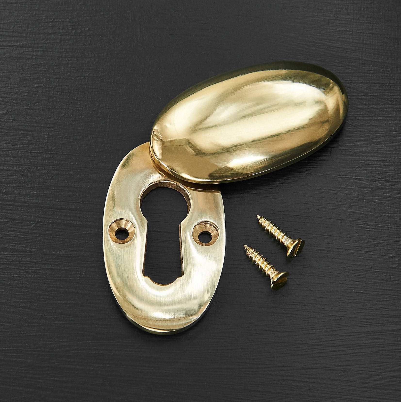 period-oval-escutcheon-cover-polished-brass