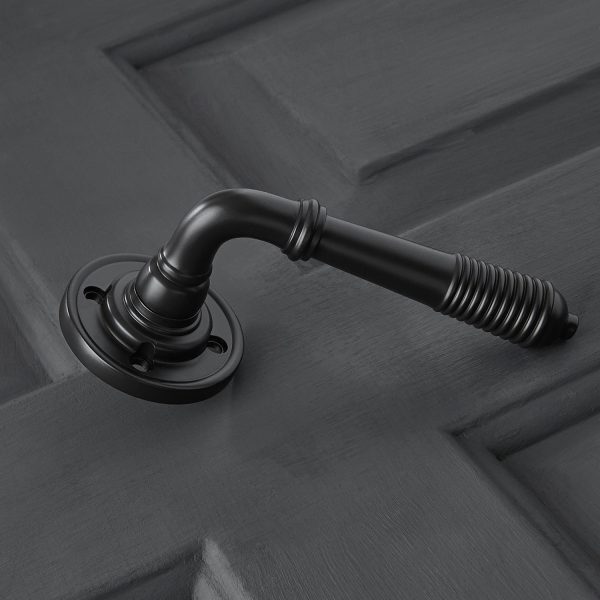 Reeded Lever on Rose (Pair) - Aged Bronze - Image 3