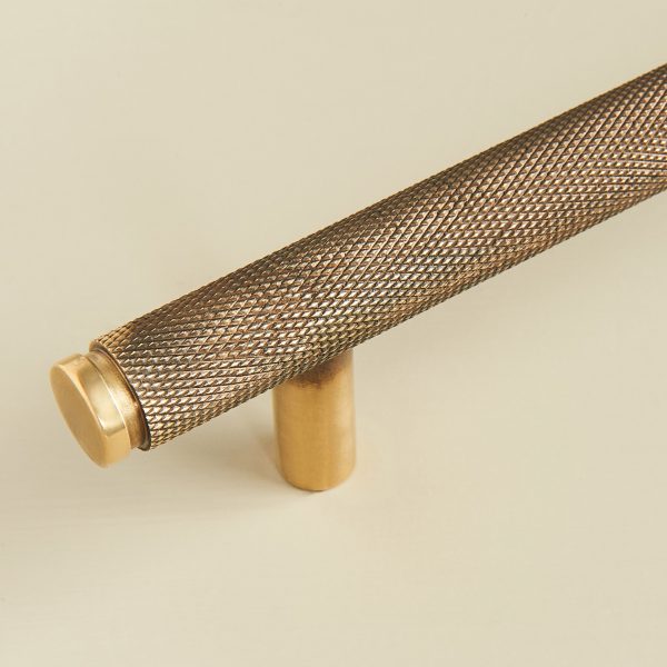 knurled pull handle (medium) polished brass