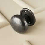 cottage bun large door knobs (pair) antique iron