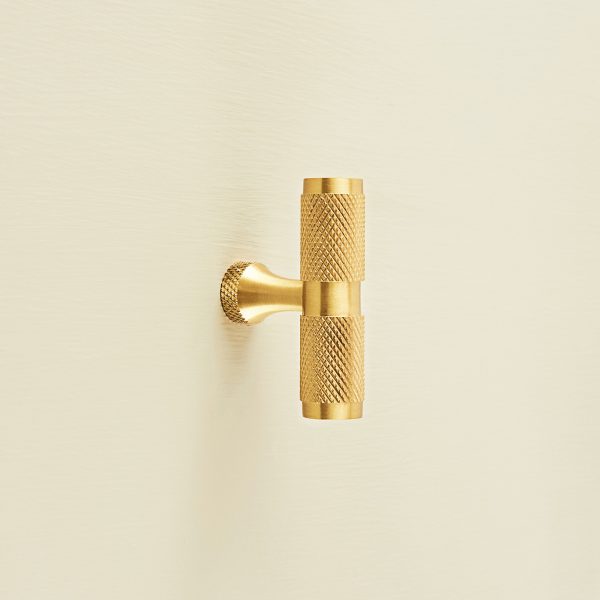 knurled t bar cupboard pull satin brass