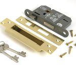 polished brass 2½" 5 lever bs sash lock ka