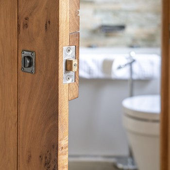 guides thumbnail deadbolt choice