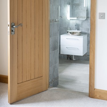 guides thumbnail bathroom lock 1