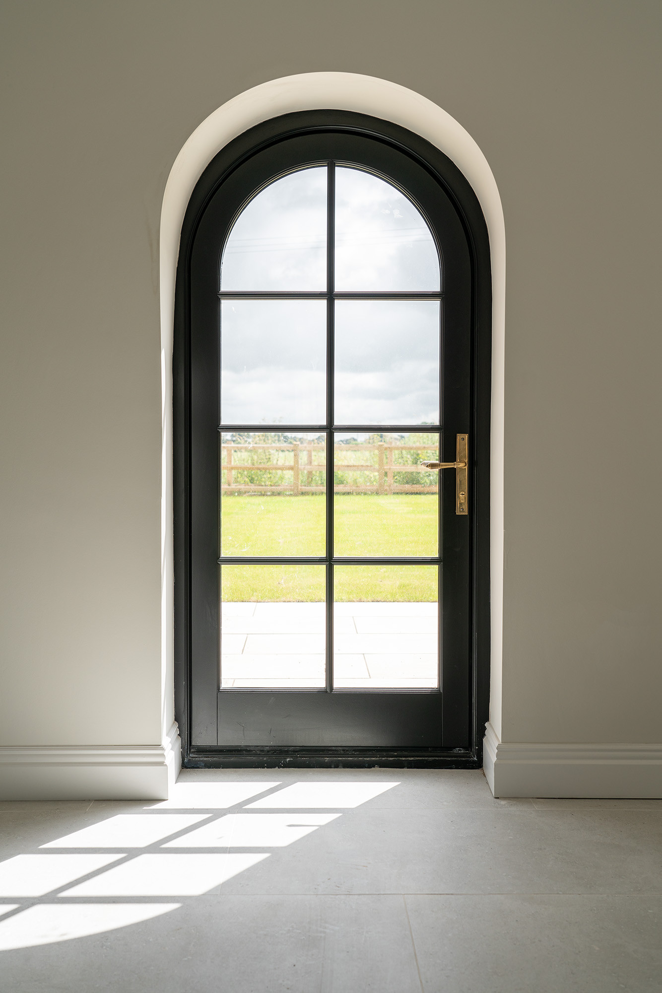 aged brass reeded slimline lever espag. lock set