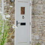 black small letter plate