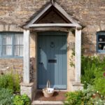 black large letter plate