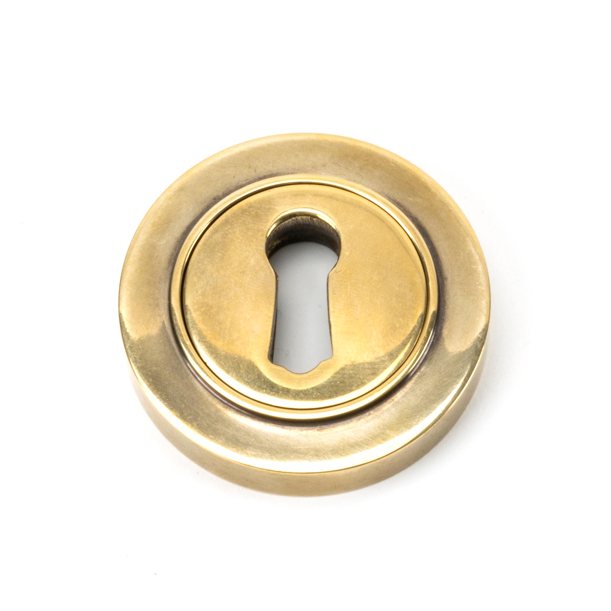 aged brass round escutcheon (plain)