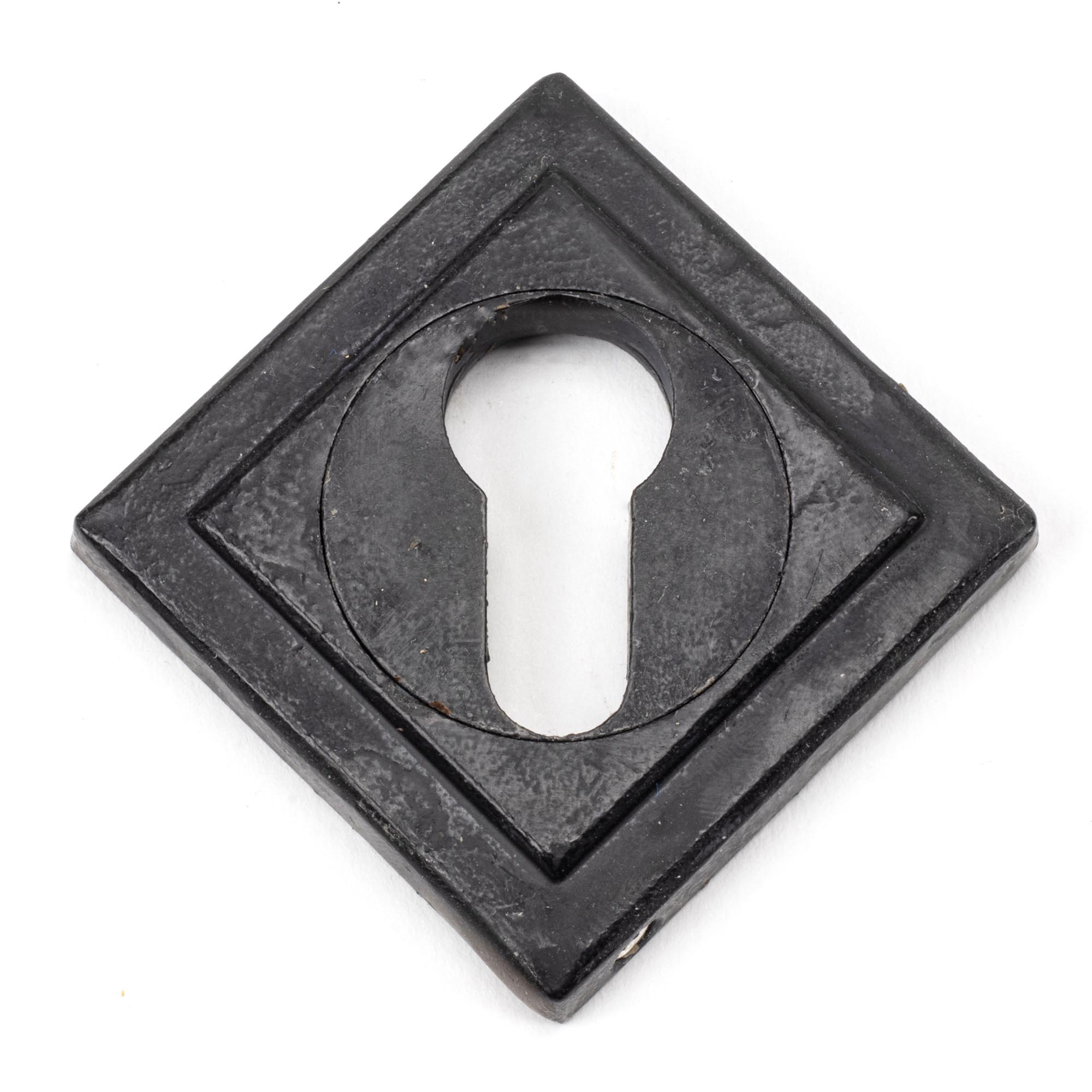 external beeswax round euro escutcheon (square)