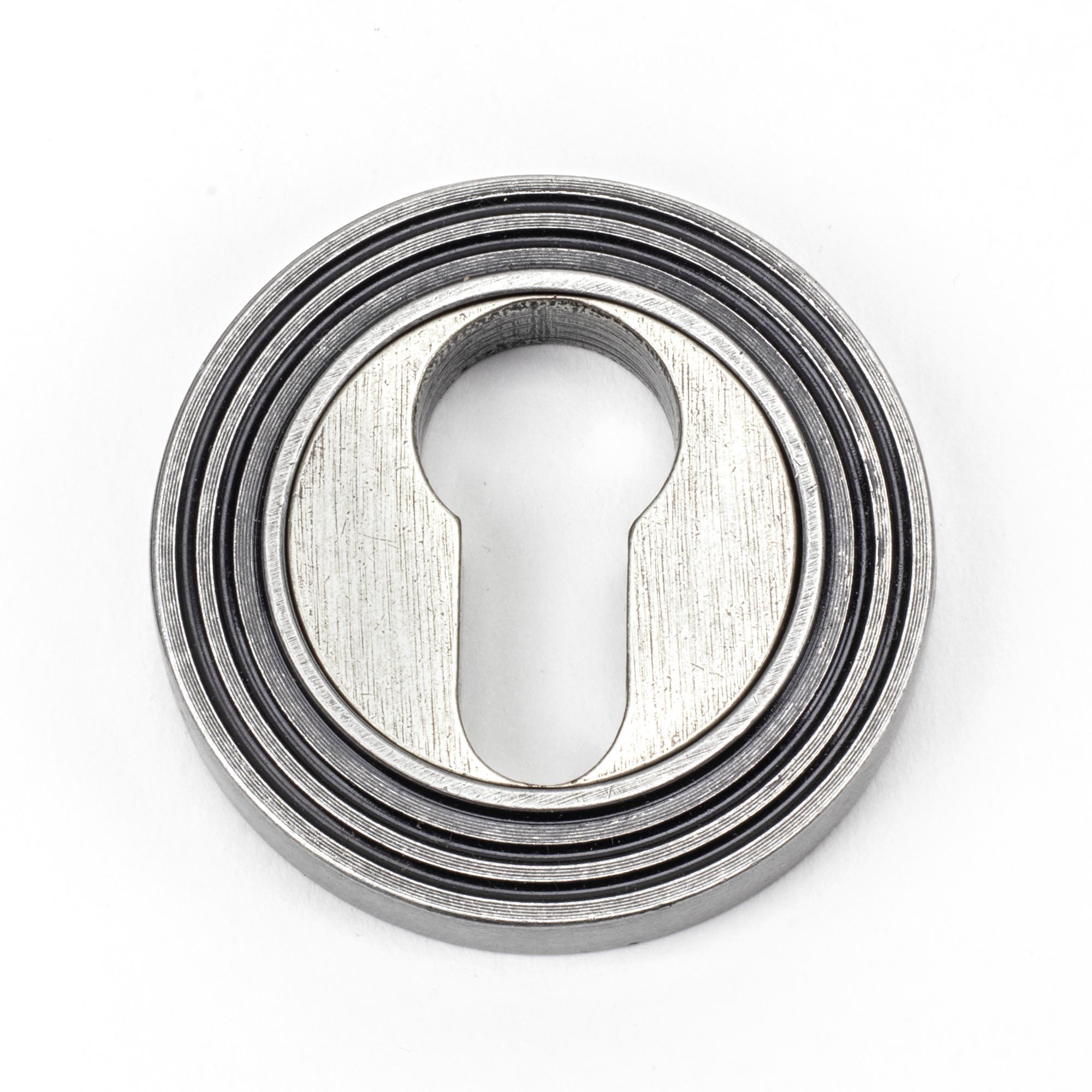 pewter round euro escutcheon (beehive)
