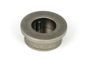 pewter 34mm round finger edge pull