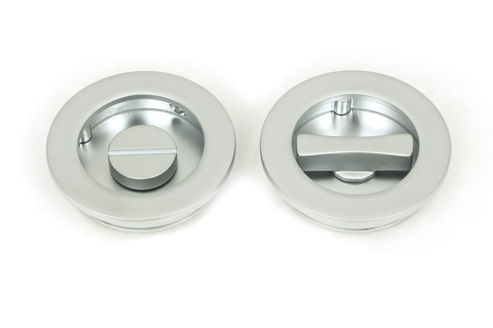 satin chrome 60mm plain round pull privacy set
