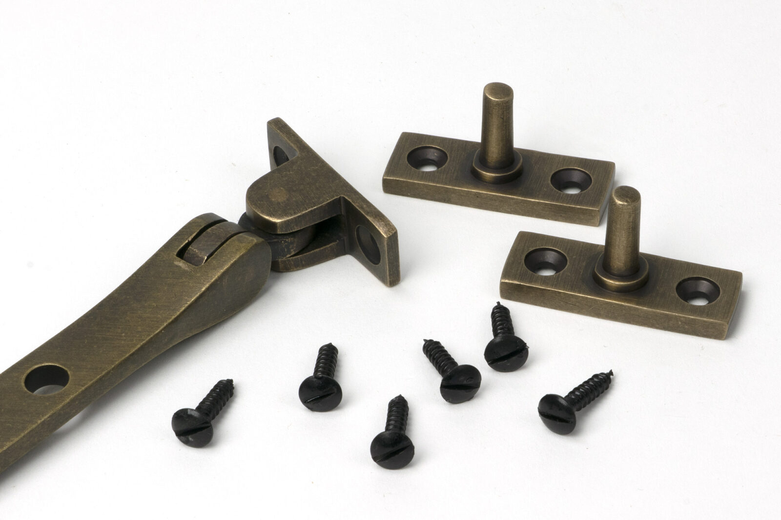 burnished brass 8" reeded stay