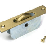 satin brass square ended sash pulley 75kg