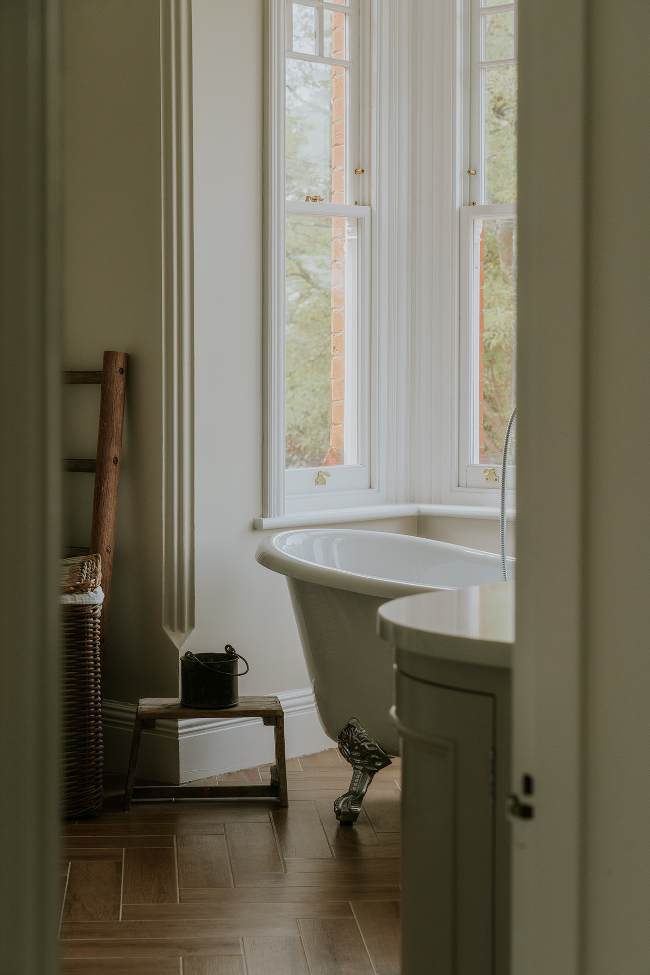 polished brass sash lift