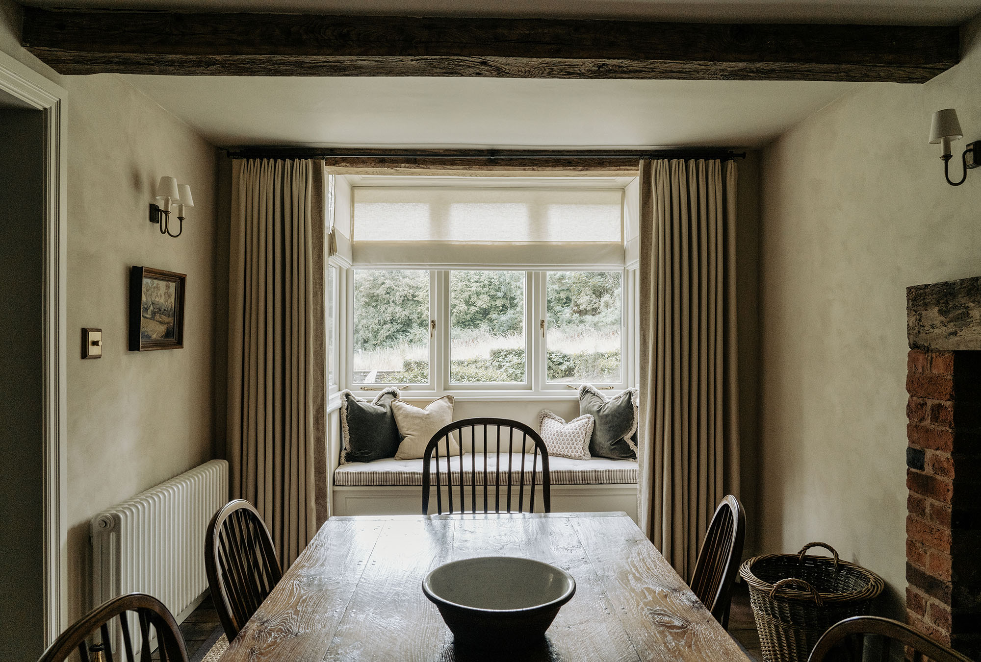 aged brass locking reeded fastener