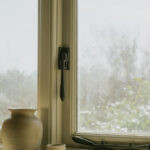 aged bronze 10" reeded stay