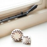 aged bronze 12" reeded stay