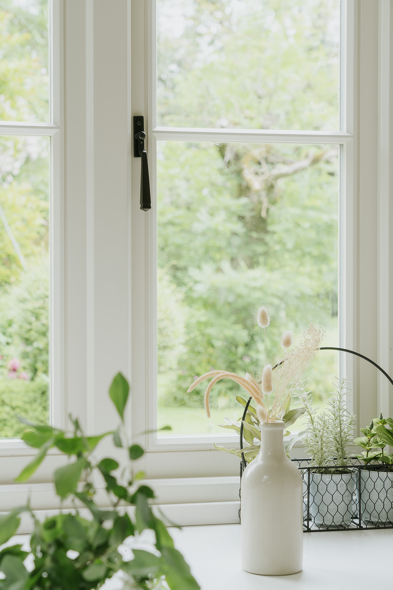 aged bronze avon espag