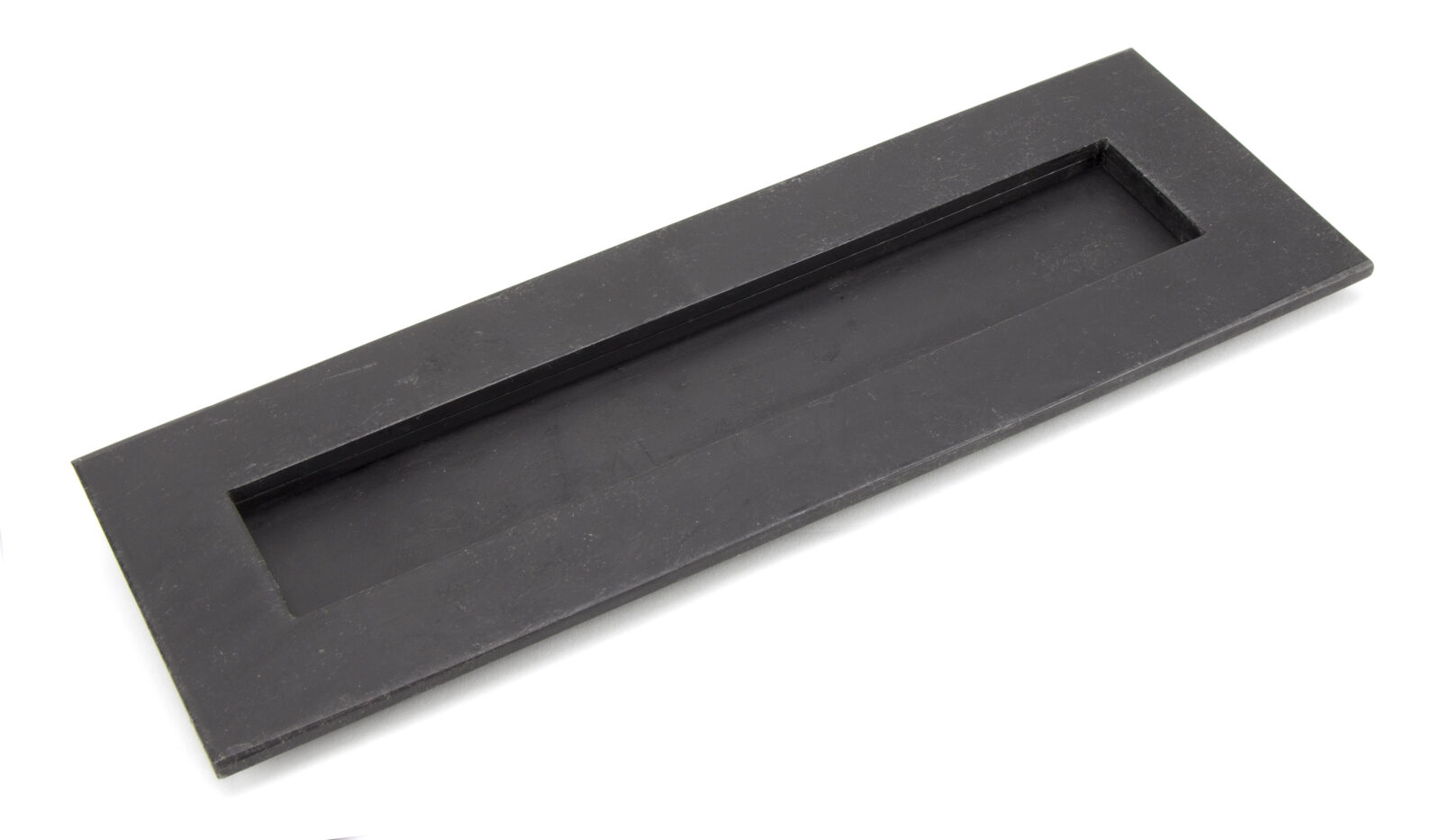 external beeswax large letter plate